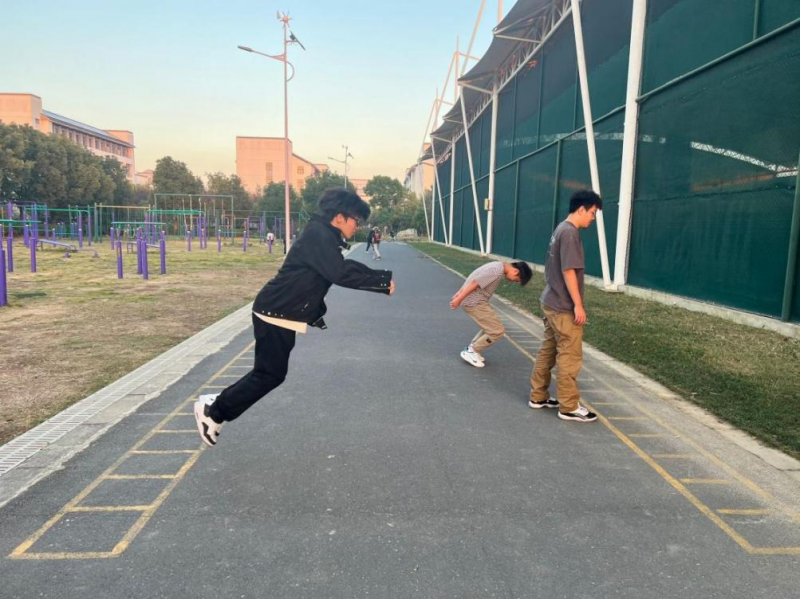 体能大赛图片2.png 体能大赛图片2.png